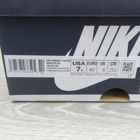 Air Jordan 1 Retro High OG "Midnight Navy" Sneakers GS Size 7Y NEW - Picture 14 of 14